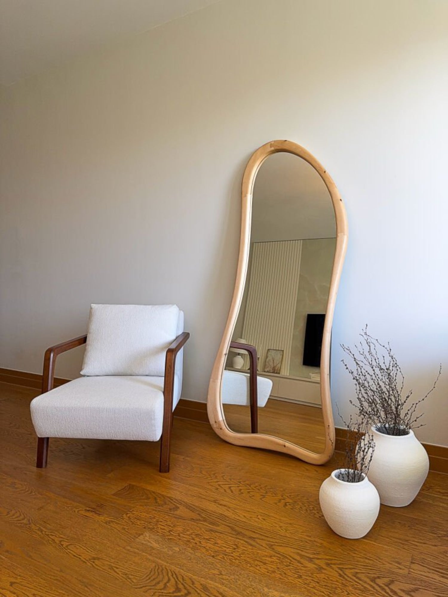 Liera – Organischer Holzspiegel 180x80 cm