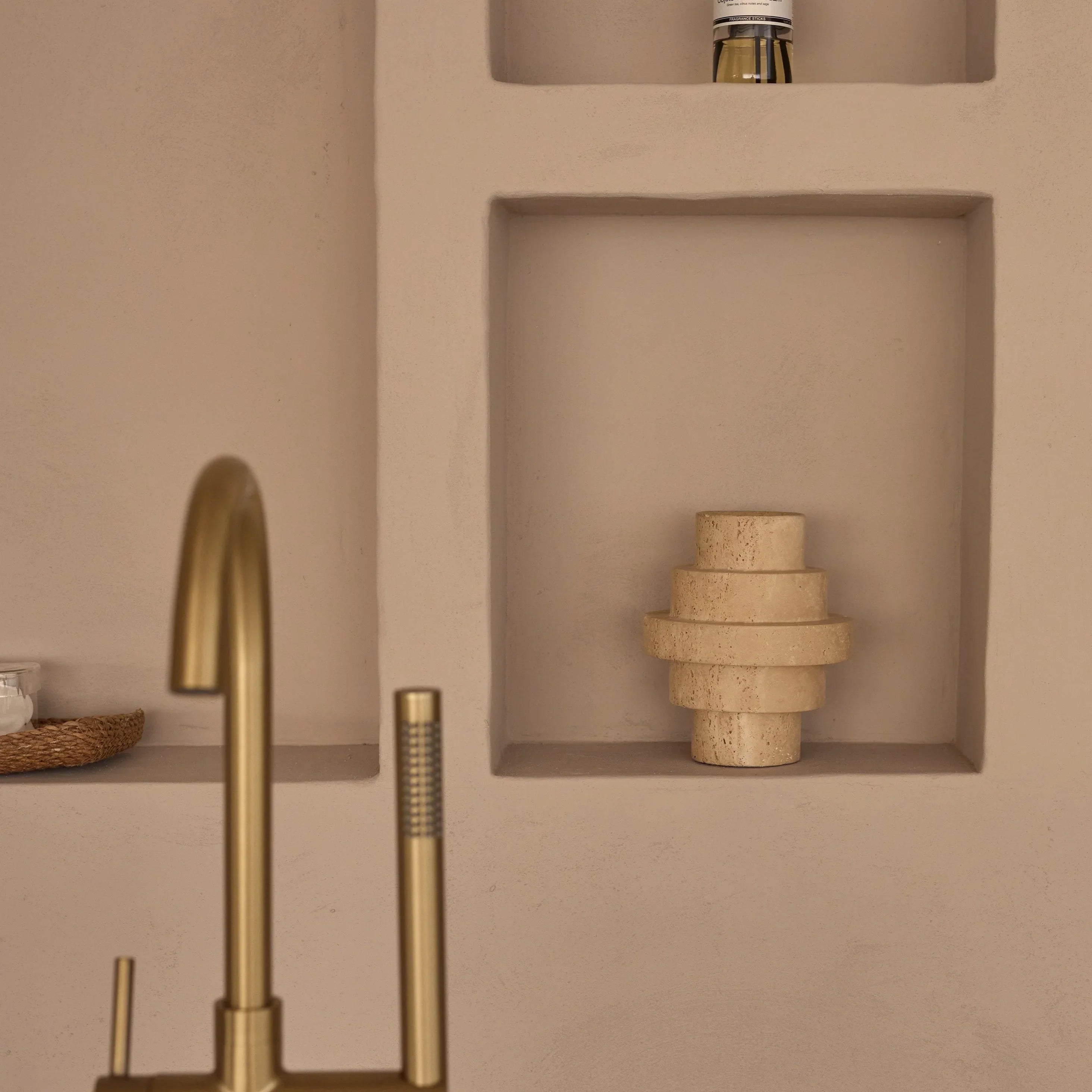 Travertin Agano Vase M