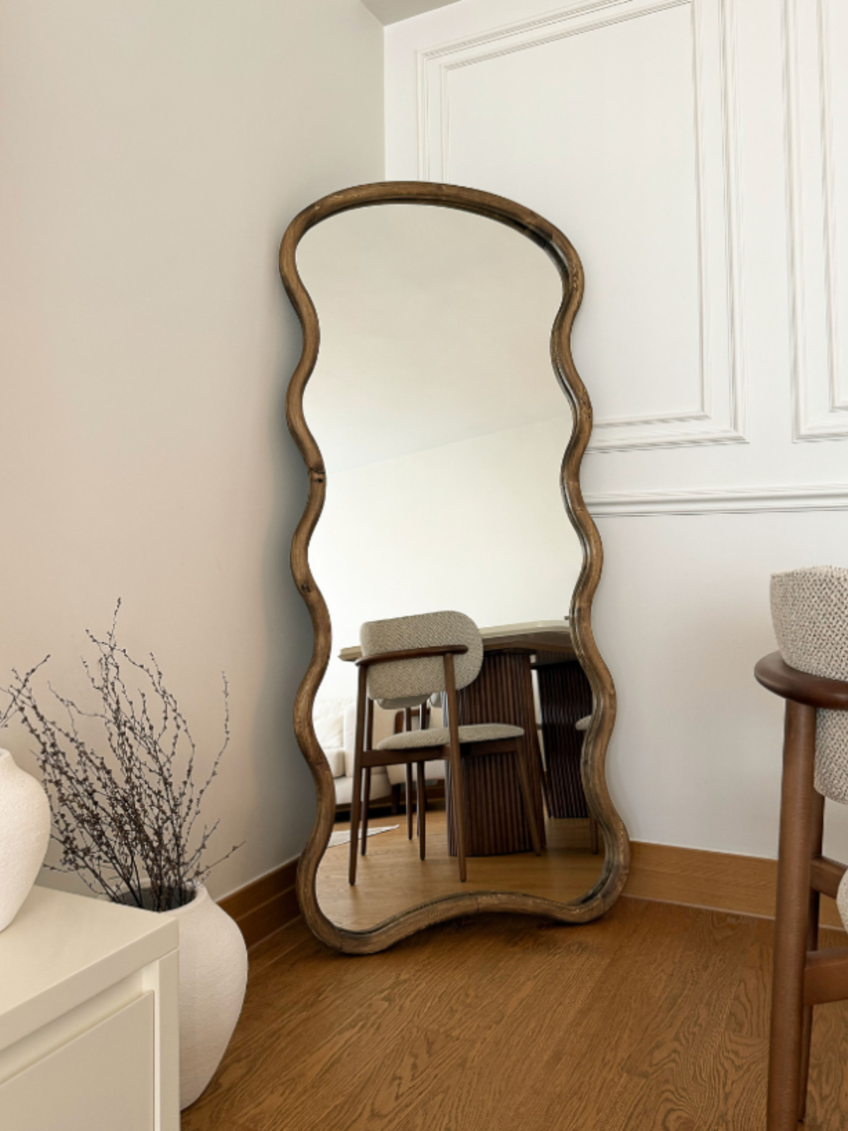 Loréa – Organischer Gewellter Holzspiegel 180x80 cm