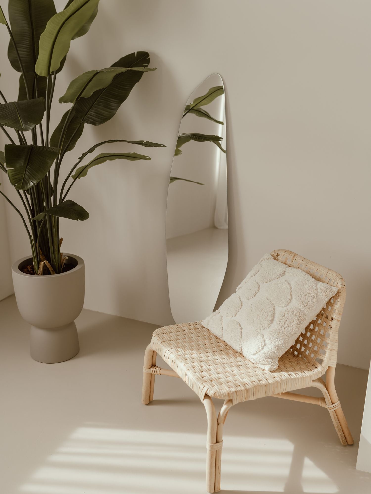 Asymmetrischer Spiegel – 140 x 35 cm